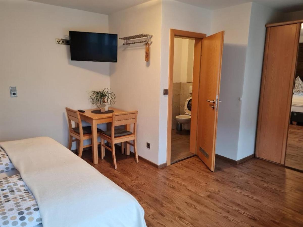 Gaestehaus Lehr Kinding Esterno foto